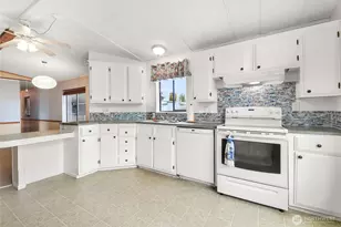 16600 25th Ave NE, Marysville, WA 98271 - Photo 9