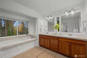 1717 100th Ave NE, Bellevue, WA 98004 - Photo 27