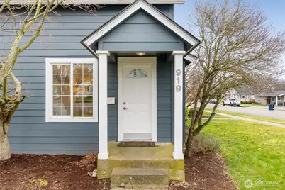 919 Liberty Street, Lynden, WA 98264 - Photo 3