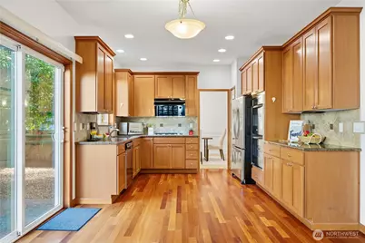 3210 NE 195th Street, Lake Forest Park, WA 98155 - Photo 7