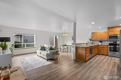 10910 13th Avenue E #14, Tacoma, WA 98445 - Photo 5