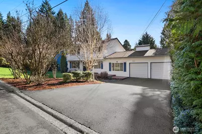 7037 NE 137th Street, Kirkland, WA 98034 - Photo 3