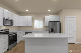 942 S M St, Tacoma, WA 98405 - Photo 13