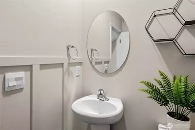 18785 Lipoma Place E, Puyallup, WA 98374 - Photo 17