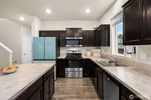 18785 Lipoma Pl E, Puyallup, WA 98374 - Photo 3