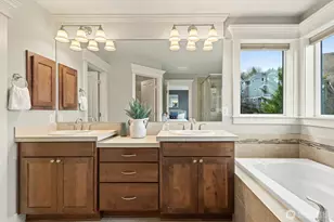 2170 NW Stoney Creek Dr, Issaquah, WA 98027 - Photo 35