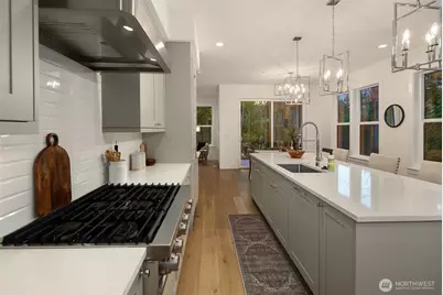 12105 NE 105th Street, Kirkland, WA 98033 - Photo 11