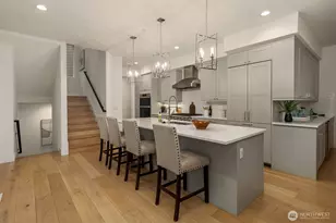 12105 NE 105th St, Kirkland, WA 98033 - Photo 9