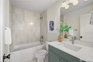 4136 Eastern Ave N, Seattle, WA 98103 - Photo 27