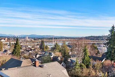 4136 Eastern Avenue N, Seattle, WA 98103 - Photo 35