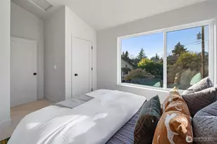 4136 Eastern Ave N, Seattle, WA 98103 - Photo 23