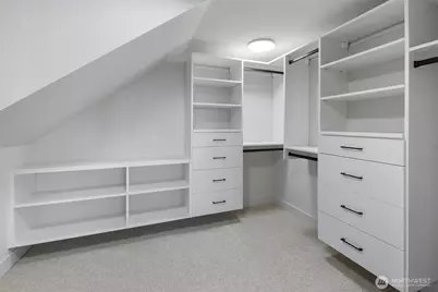 4136 Eastern Avenue N, Seattle, WA 98103 - Photo 19