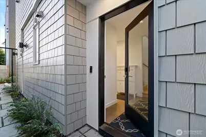 4307 Francis Avenue N #B, Seattle, WA 98103 - Photo 3