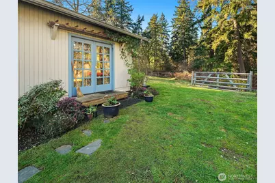 11918 SW 236th St, Vashon, WA 98070 - Photo 25
