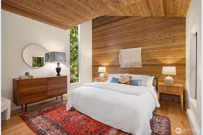 8240 NE Baker Hill Road, Bainbridge Island, WA 98110 - Photo 25