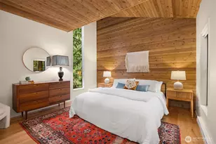 8240 NE Baker Hill Rd, Bainbridge Island, WA 98110 - Photo 25