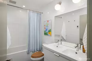 8240 NE Baker Hill Rd, Bainbridge Island, WA 98110 - Photo 31