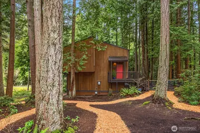 8240 NE Baker Hill Road, Bainbridge Island, WA 98110 - Photo 3