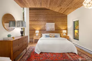 8240 NE Baker Hill Rd, Bainbridge Island, WA 98110 - Photo 23