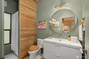 8240 NE Baker Hill Rd, Bainbridge Island, WA 98110 - Photo 27