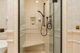 300 Maiden Ln E, Seattle, WA 98112 - Photo 35