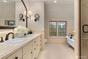 300 Maiden Ln E, Seattle, WA 98112 - Photo 33