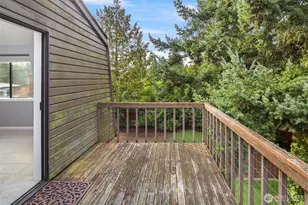 1504 NE 107th St, Seattle, WA 98125 - Photo 17