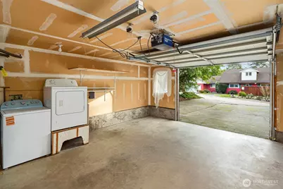 1504 NE 107th Street, Seattle, WA 98125 - Photo 31