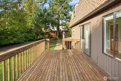 1504 NE 107th Street, Seattle, WA 98125 - Photo 21