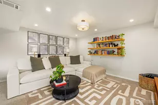 904 N 36th St, Renton, WA 98056 - Photo 23