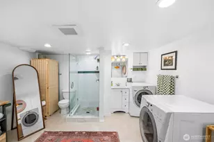 904 N 36th St, Renton, WA 98056 - Photo 27