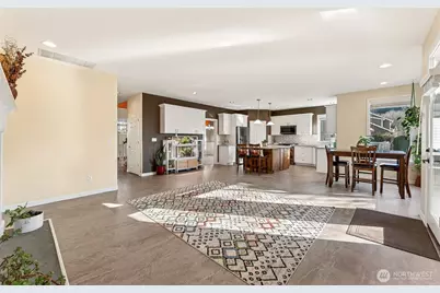 1711 Pointe Woodworth Drive NE, Tacoma, WA 98422 - Photo 9