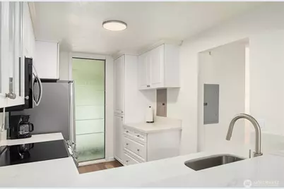 6582 137th Avenue NE #414, Redmond, WA 98052 - Photo 15