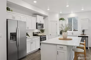 10770 188 St E, Puyallup, WA 98374 - Photo 9