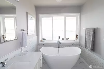 1061 Peace Portal Dr #6, Blaine, WA 98230 - Photo 25