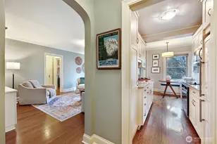 5810 Cowen Pl NE, Seattle, WA 98105 - Photo 11