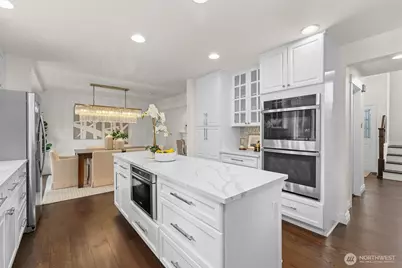 2412 237th Court NE, Sammamish, WA 98074 - Photo 9