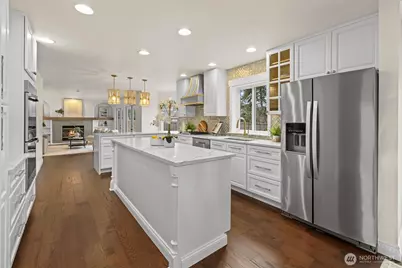 2412 237th Court NE, Sammamish, WA 98074 - Photo 7