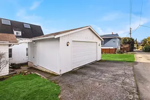 424 8th Ave W, Kirkland, WA 98033 - Photo 11