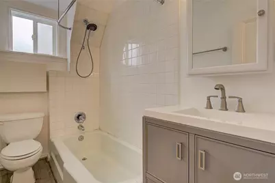 424 8th Avenue W, Kirkland, WA 98033 - Photo 23