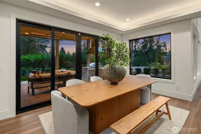 822 91st Avenue NE, Bellevue, WA 98004 - Photo 11