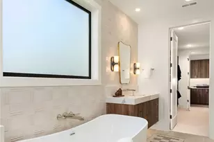 822 91st Ave NE, Bellevue, WA 98004 - Photo 23