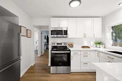 2311 N 88th St, Seattle, WA 98103 - Photo 17