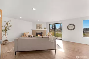 23301 Lakeview Dr, Mountlake Terrace, WA 98043 - Photo 3