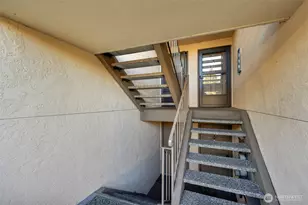 23301 Lakeview Dr, Mountlake Terrace, WA 98043 - Photo 23