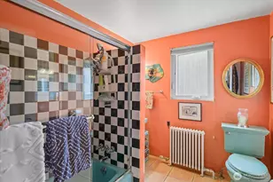 5833 Woodlawn Ave N, Seattle, WA 98103 - Photo 15