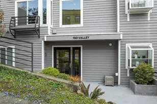 150 Valley St, Seattle, WA 98109 - Photo 3