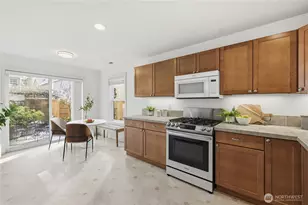 36703 SE Gravenstein Ct, Snoqualmie, WA 98065 - Photo 15