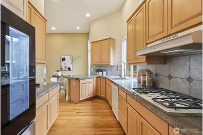 11229 NE 116th Place, Kirkland, WA 98034 - Photo 13