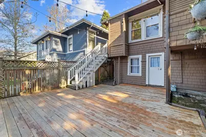 1721 3rd Avenue N, Seattle, WA 98109 - Photo 37